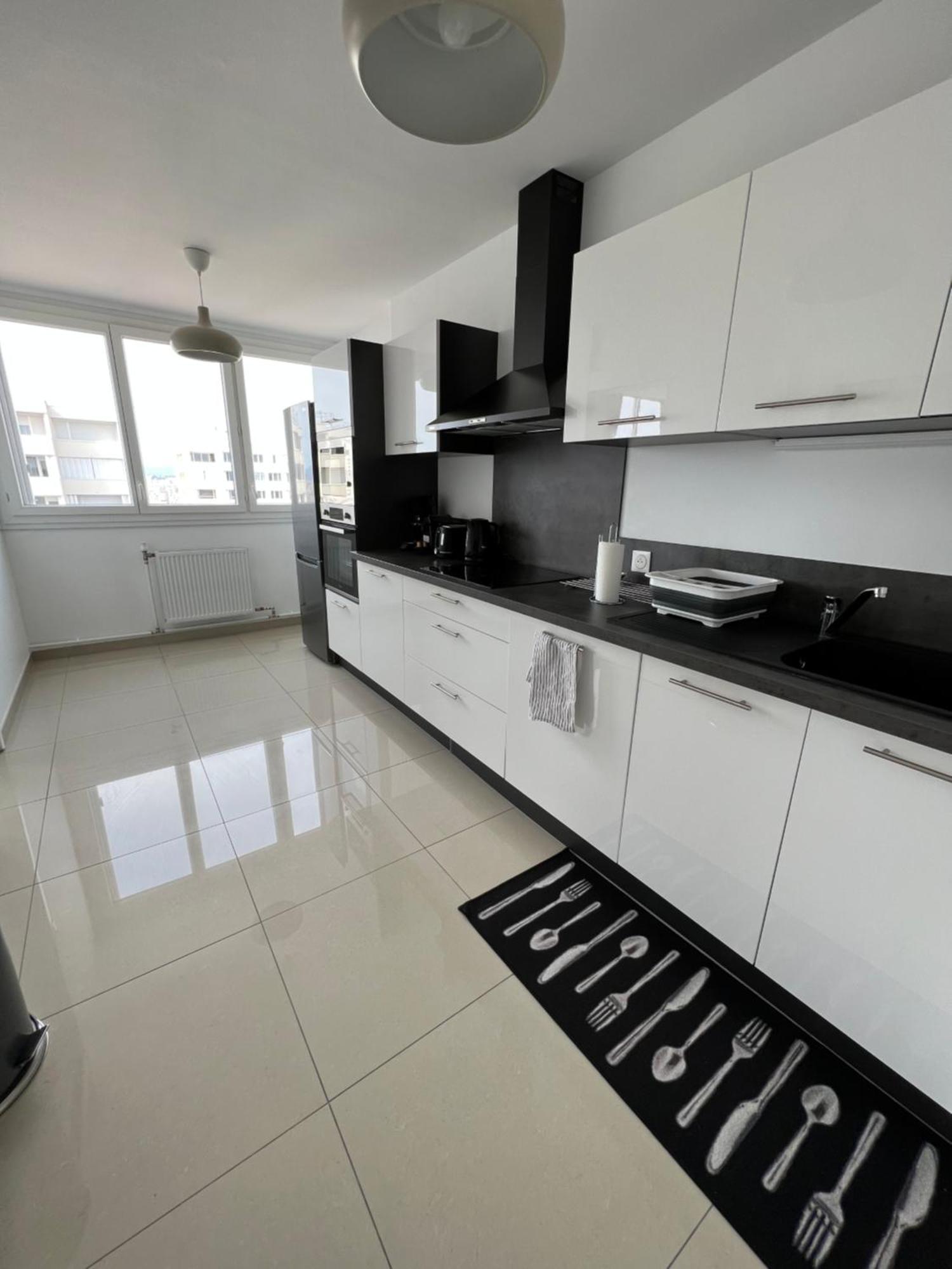 Super 4 Pieces Refait A Neuf Apartment Villeurbanne Exterior foto